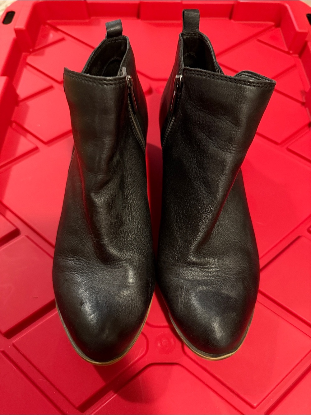 Lucky Brand Black Leather Side-Zip Ankle Booties